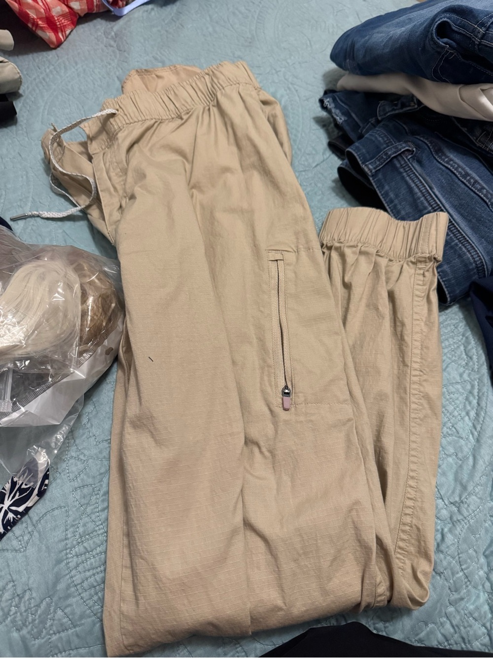 Magellan Outdoors Beige Women's Drawstring Cargo Joggers
